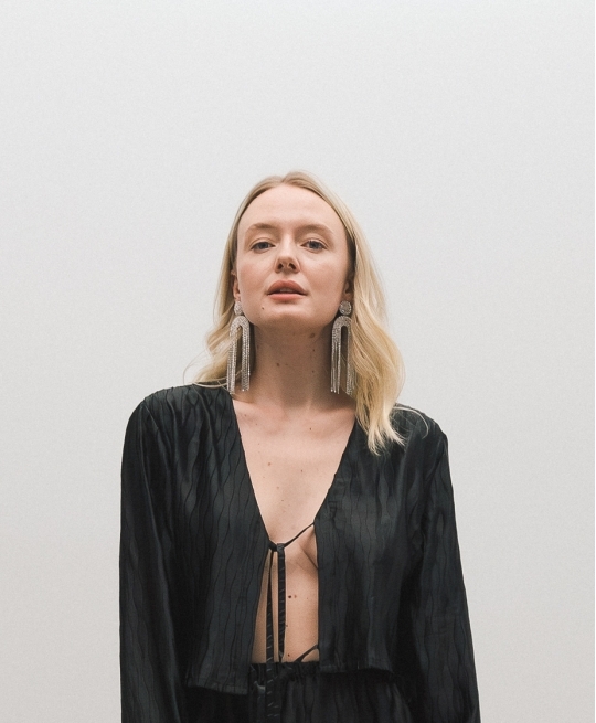 Юбка жатый атлас (черный)