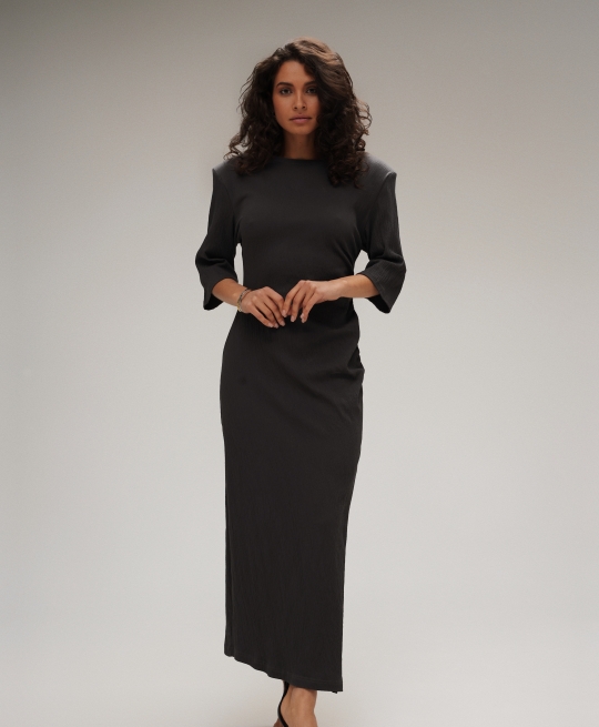 Платье жатка с подплечниками (графит)