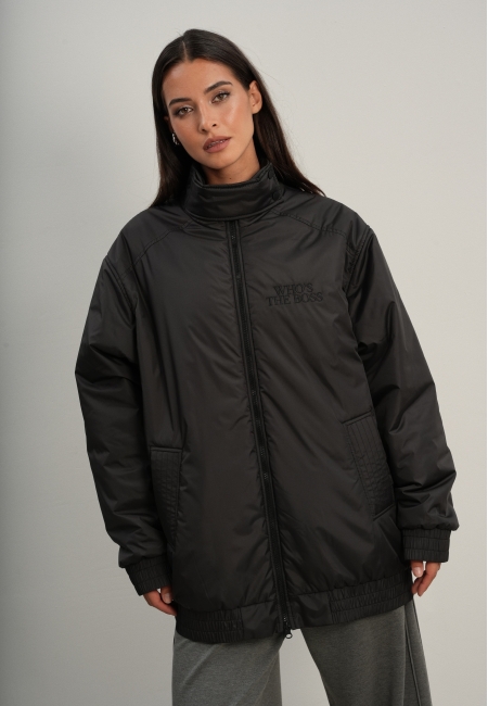 Бомбер с вышивкой (черный)