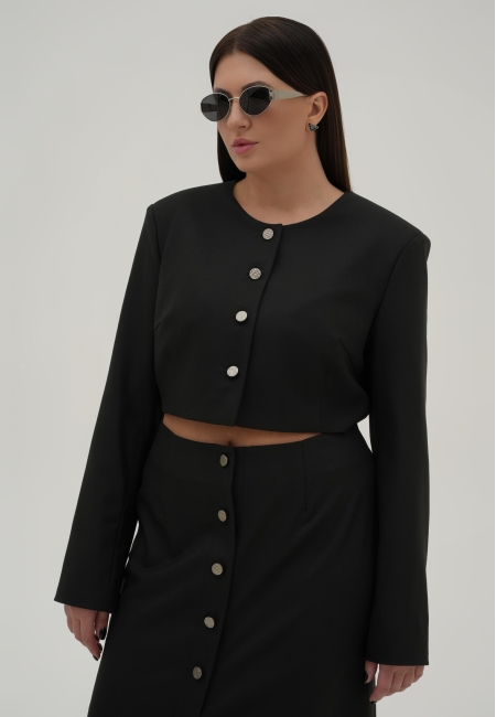 Жакет укороченный с акцентными пуговицами
