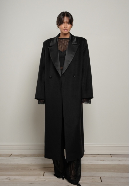 Пальто с атласным лацканом (черный)